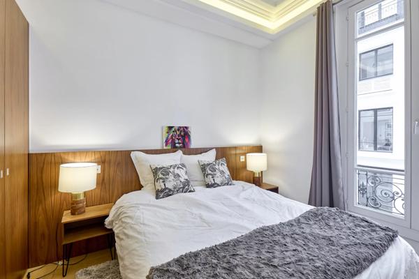 Appartement Paris 8e - CHAMPS-ÉLYSÉES