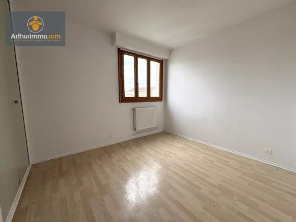 Location                                                      Appartement
                        
                     2 pièces                      43 m2                     à Marmande