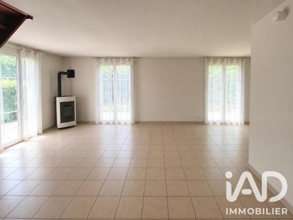 Maison à vendre 5 pièces 105 m² Savigny-le-Temple
