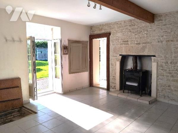 MAISON de 85 m² RENOVEE sur 932 m² de TERRAIN