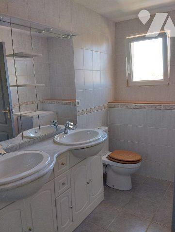 MAISON de 85 m² RENOVEE sur 932 m² de TERRAIN