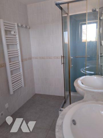 MAISON de 85 m² RENOVEE sur 932 m² de TERRAIN