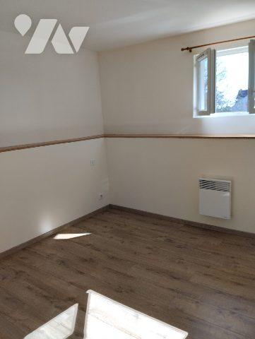MAISON de 85 m² RENOVEE sur 932 m² de TERRAIN
