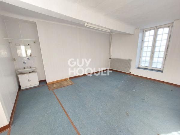 MAISON À VENDRE DE 7 PIÈCES DE 192,00 M²