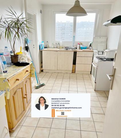 Appartement Bagnolet à vendre 3 pièces 71 m2 + place de parking  195 000€