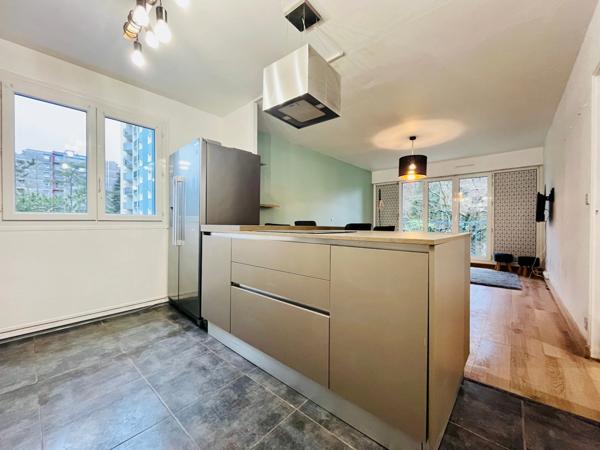 Dpt Finistère (29), à vendre QUIMPER appartement T3 meublé de 63 m² habitable - Cave.