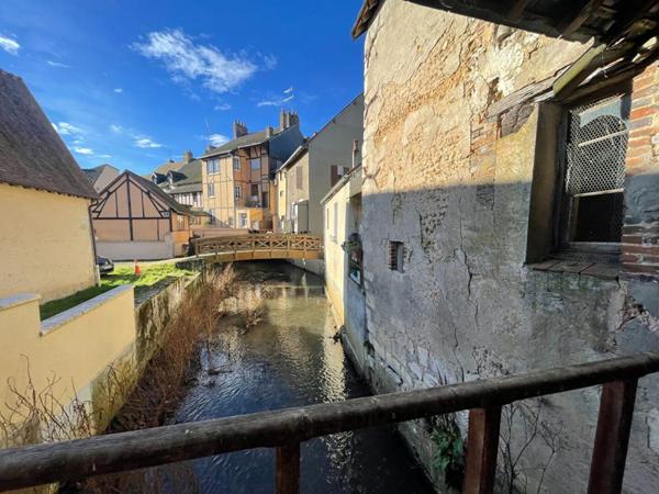 Immeuble Château Renard 3 pièces 110 m2