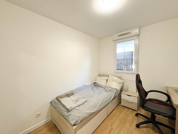 APPARTEMENT T3 , LUMINEUX , GARAGE , BON ETAT