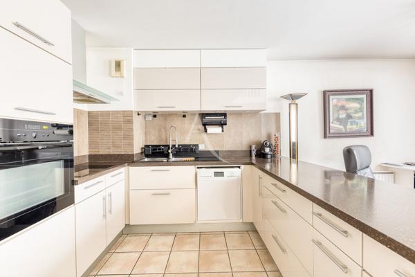 Appartement Emerainville 4 pièce(s) 90.4 m2