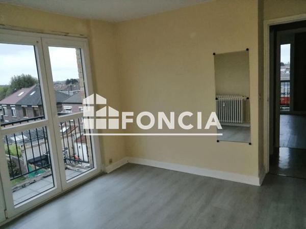 Location Appartement 3 pièces 78.4 m² - 110 118 AVENUE HENRI CARETTE Wattrelos 59150