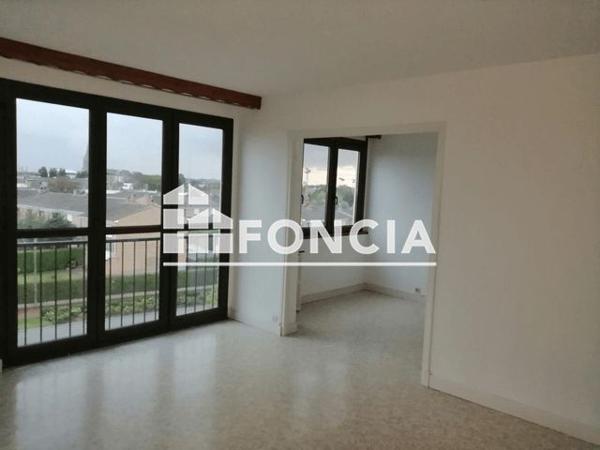 Location Appartement 3 pièces 78.4 m² - 110 118 AVENUE HENRI CARETTE Wattrelos 59150