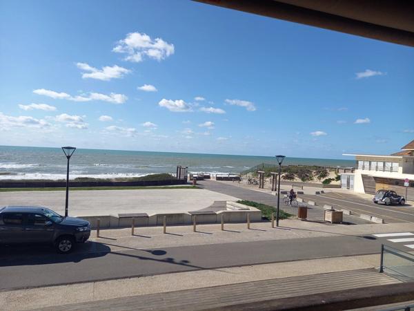 Location de vacances                                                      Appartement
                        
                     3 pièces                      42 m2                     à Mimizan