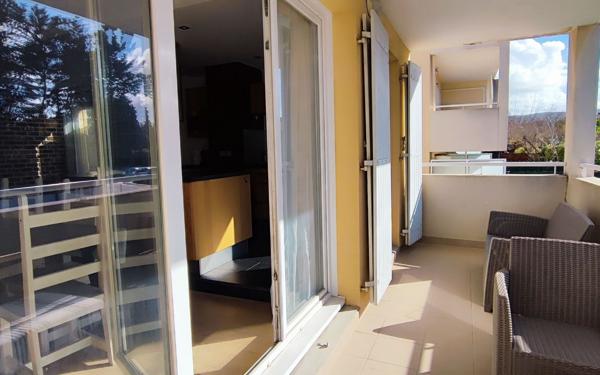 Appartement à vendre    3 pièces • 65 m2 Marignane