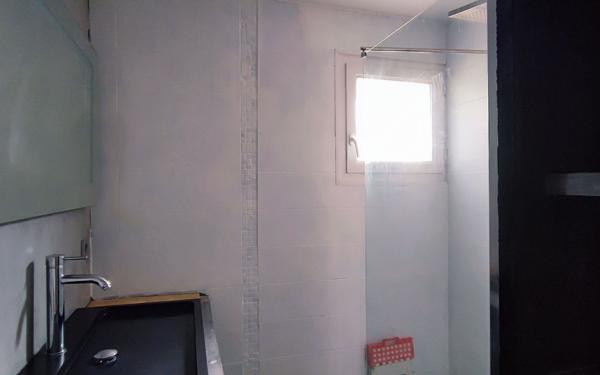 Appartement à vendre    3 pièces • 65 m2 Marignane