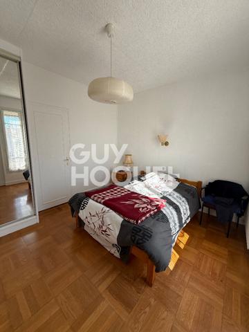 Charmante maison avec jardin et atelier, proche de toutes commodités