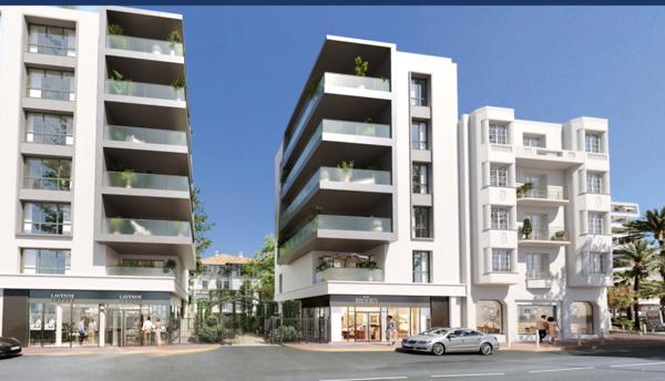 Antibes -Juan-les-Pins – Pres de mer //  Grand 4P avec toit terrasse 150m2// Neuf