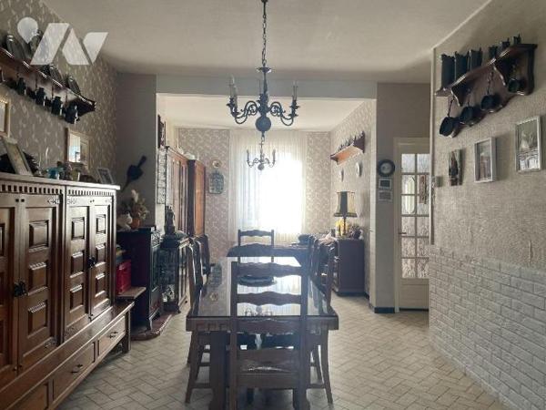 EN EXCLUSIVITE A VENDRE à BAILLEUL dans le NORD (59) : MAISON DE VILLE MITOYENNE PROCHE CENTRE-...