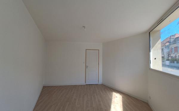 Appartement à louer    2 pièces • 49,25 m2 Saint-Quentin