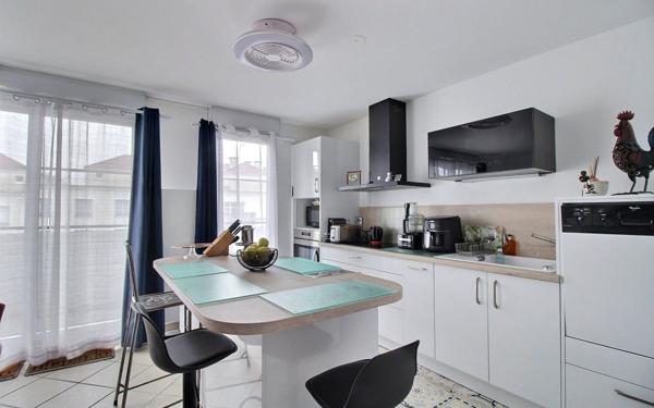 Appartement à vendre    3 pièces • 65,67 m2 Morangis