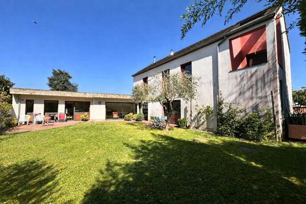 Viroflay - Quartier Pasteur - Maison moderne et écologique avec studio indépendant possible €1 350 000 ** - Référence 664-Com