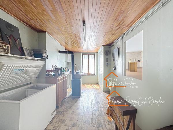 Maison de village avec garage