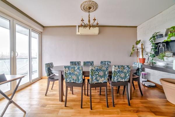 Asnières 5 pièces 93m² avec balcon et box