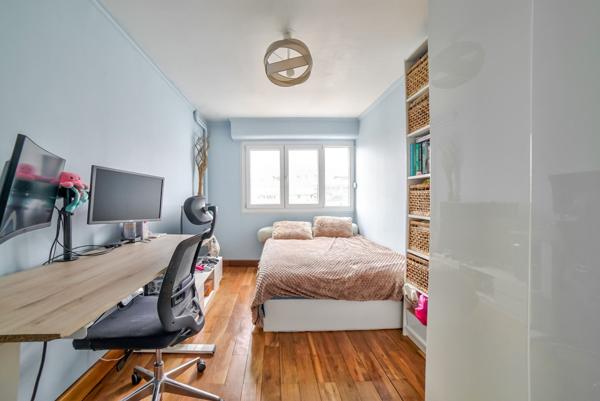 Asnières 5 pièces 93m² avec balcon et box