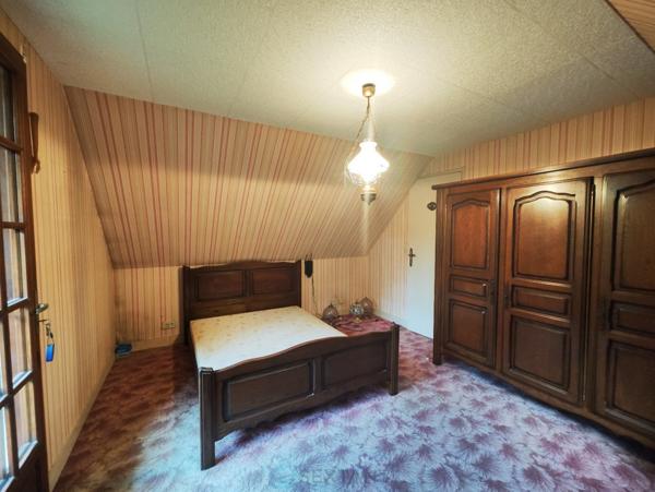 Agréable maison à rafrachir sur sous-sol complet