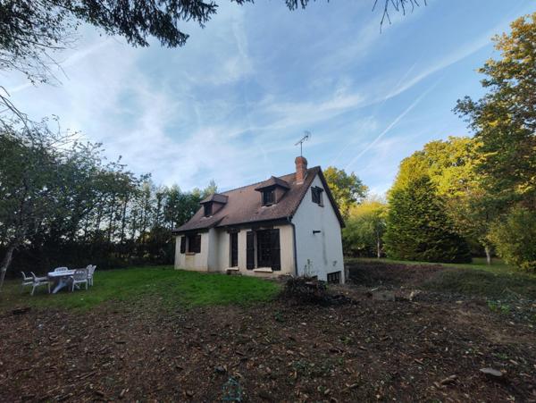 Agréable maison à rafrachir sur sous-sol complet