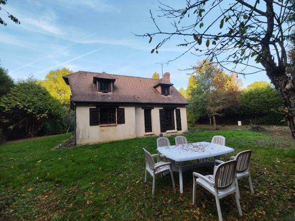 Agréable maison à rafrachir sur sous-sol complet