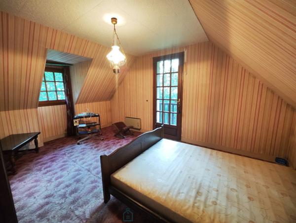 Agréable maison à rafrachir sur sous-sol complet