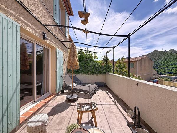 Maison T4 de 110m2 sur un terrain de 240m2- Double box fermé - SECTEUR LA VALENTINE