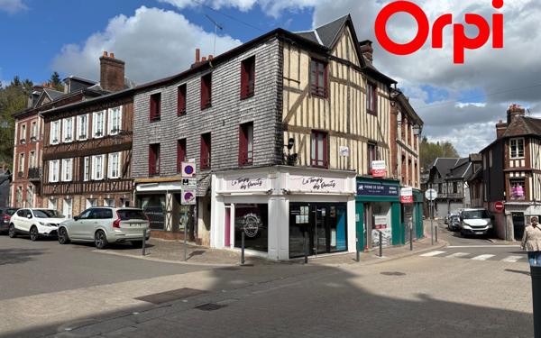 Immeuble à vendre    8 pièces •  Bernay