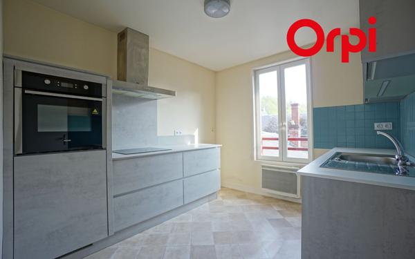 Immeuble à vendre    8 pièces •  Bernay