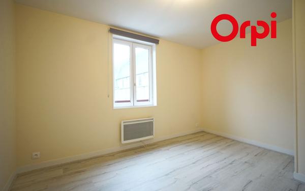 Immeuble à vendre    8 pièces •  Bernay