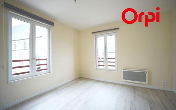 Immeuble à vendre    8 pièces •  Bernay