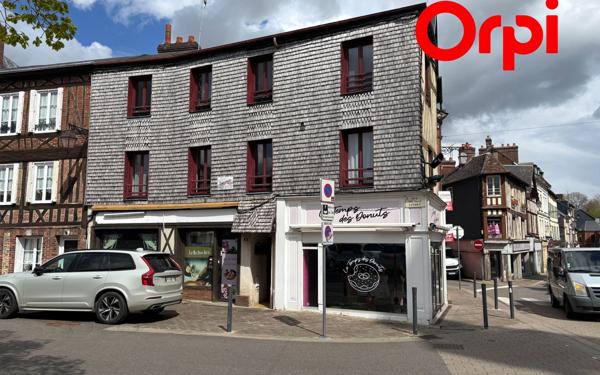 Immeuble à vendre    8 pièces •  Bernay