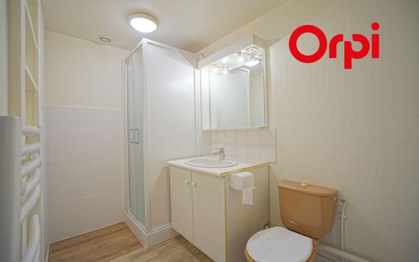 Immeuble à vendre    8 pièces •  Bernay