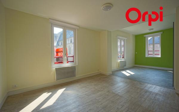 Immeuble à vendre    8 pièces •  Bernay