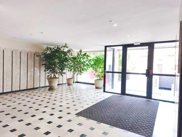 Appartement T3 de 94 m² Résidence sécurisée avec piscine