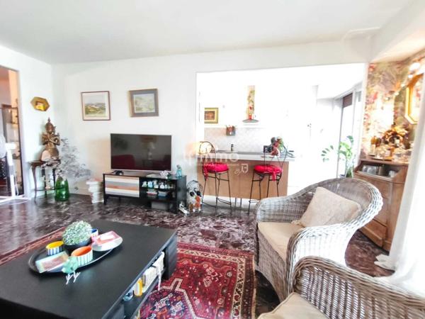 Appartement T3 de 94 m² Résidence sécurisée avec piscine