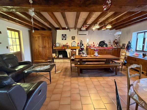 Maison à BALLON-SAINT MARS, 72290 - 6 pièces 151m²