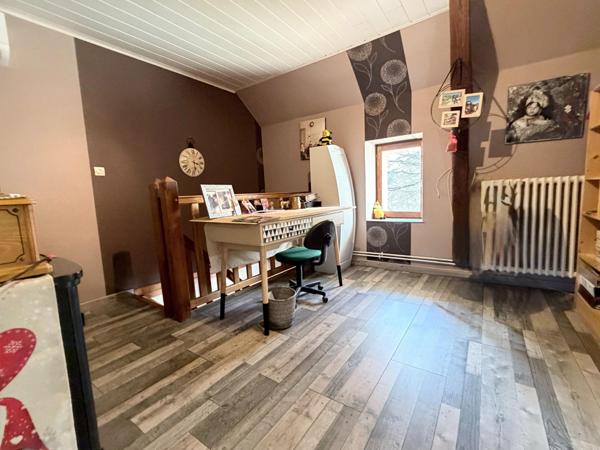 Maison à BALLON-SAINT MARS, 72290 - 6 pièces 151m²