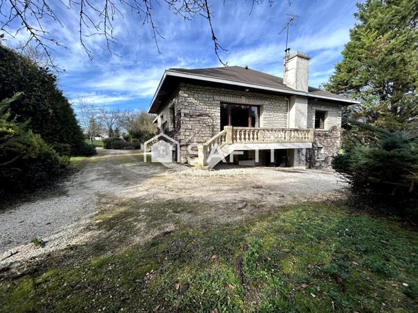 Propriété en pierre avec parc exceptionnel de 4,2 hectares au cœur de Nersac