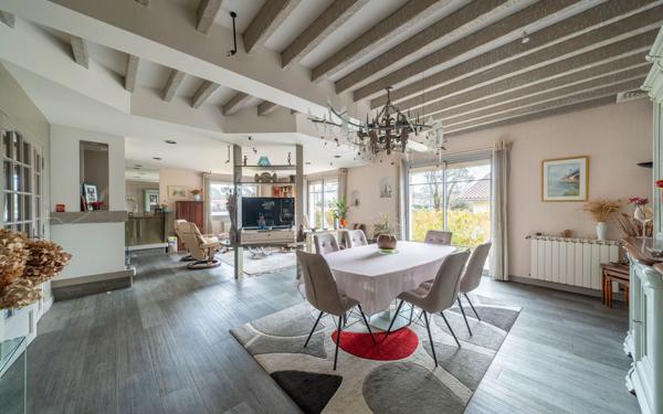 Maison à vendre    5 pièces •  Gujan-Mestras