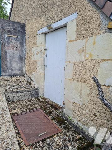 MAISON - A VENDRE - (SAINT QUENTIN LES TROO) - MONTOIRE/ LOIR ( 41800) 