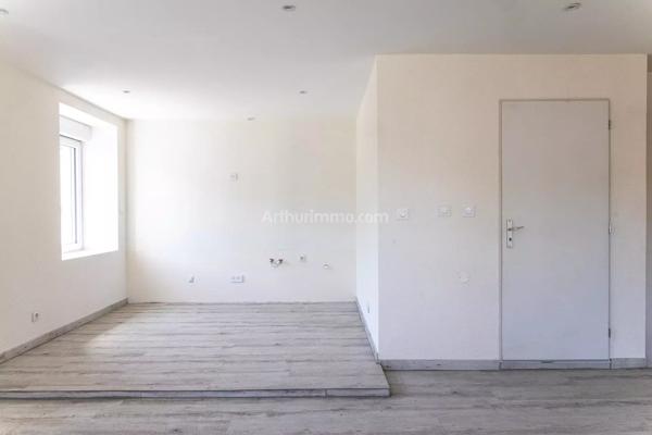 Vente                                                      Appartement
                        
                     2 pièces                      57 m2                     à Villers-le-Lac