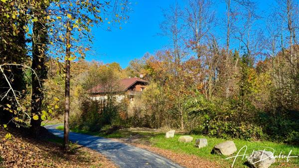 Le Moulin Verdoyant — Appartement T4 de 104 m2, avec jardin & piscine privatifs - Proméry