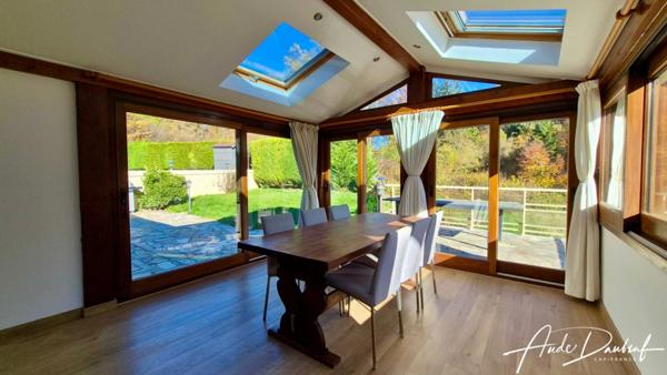 Le Moulin Verdoyant — Appartement T4 de 104 m2, avec jardin & piscine privatifs - Proméry