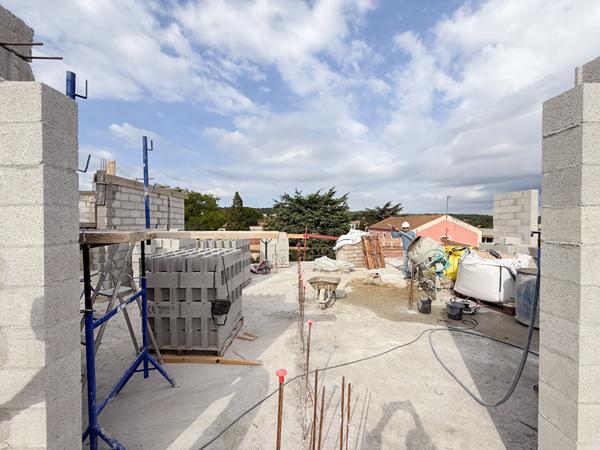 T4 neuf 92 m² - Terrasse, cave et box double